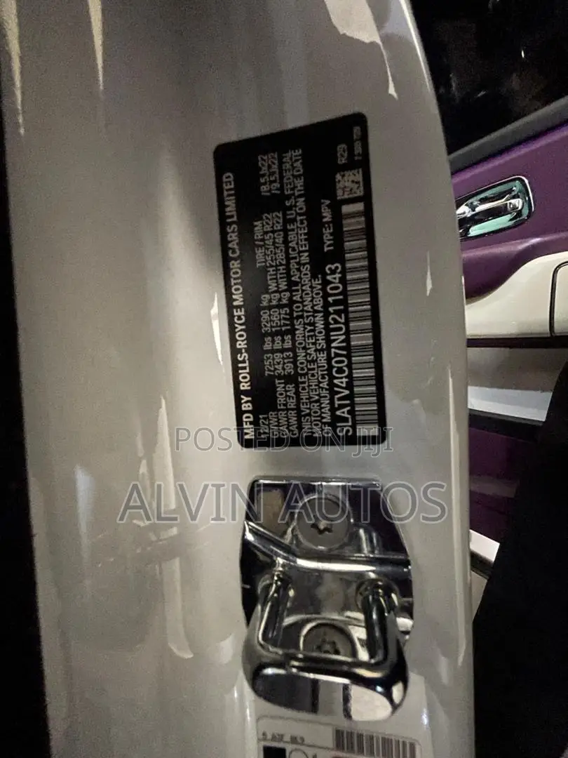 Rolls-Royce Cullinan Base 2022 White