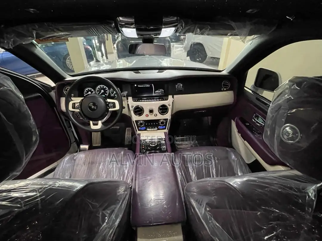 Rolls-Royce Cullinan Base 2022 White