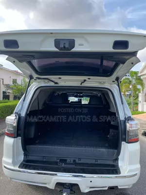 Toyota 4-Runner SR5 4dr 4x4 (4.0L 6cyl 5A) 2017 White
