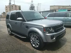Land Rover Lr4 2016 Silver