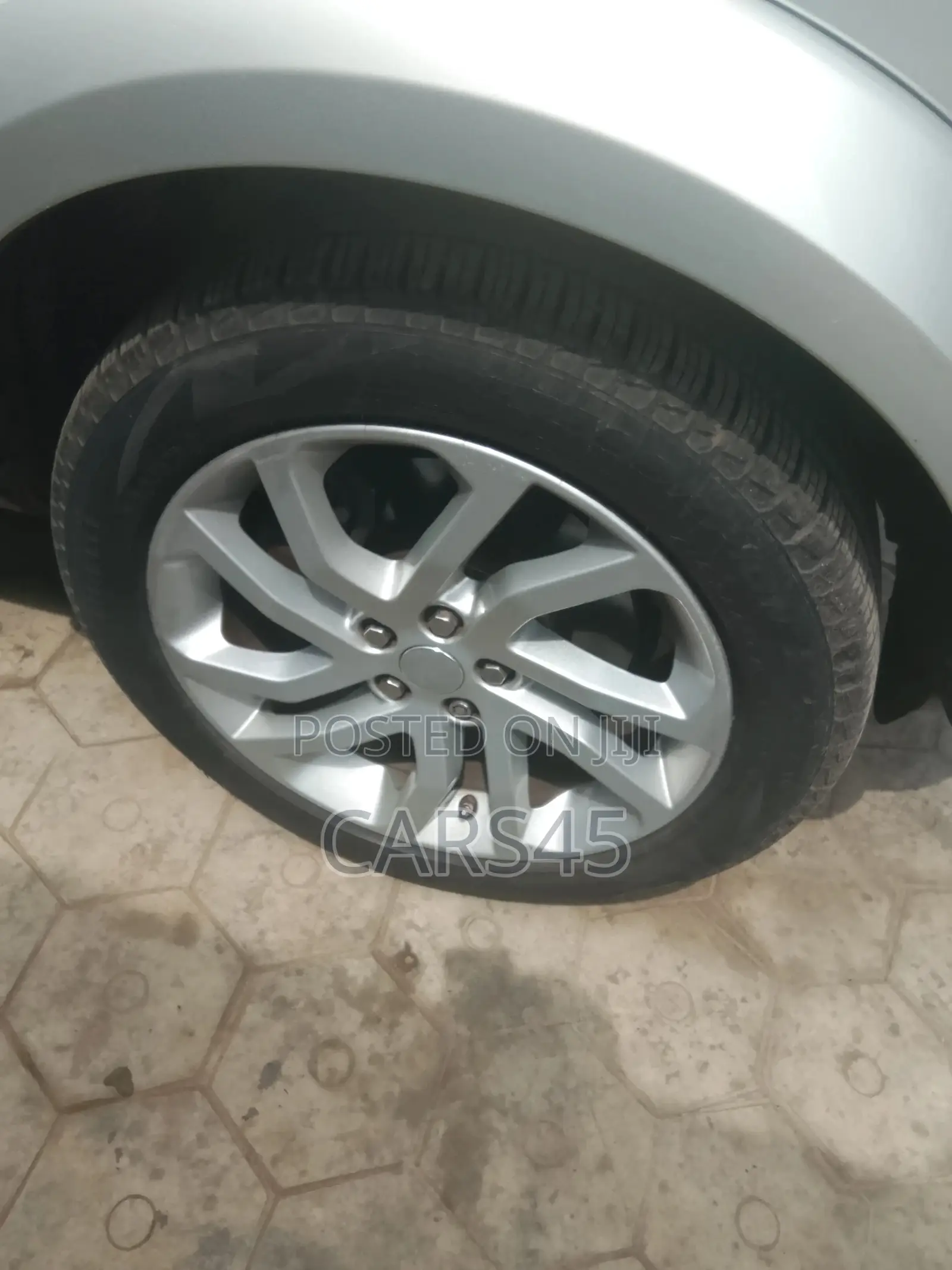 Land Rover Lr4 2016 Silver
