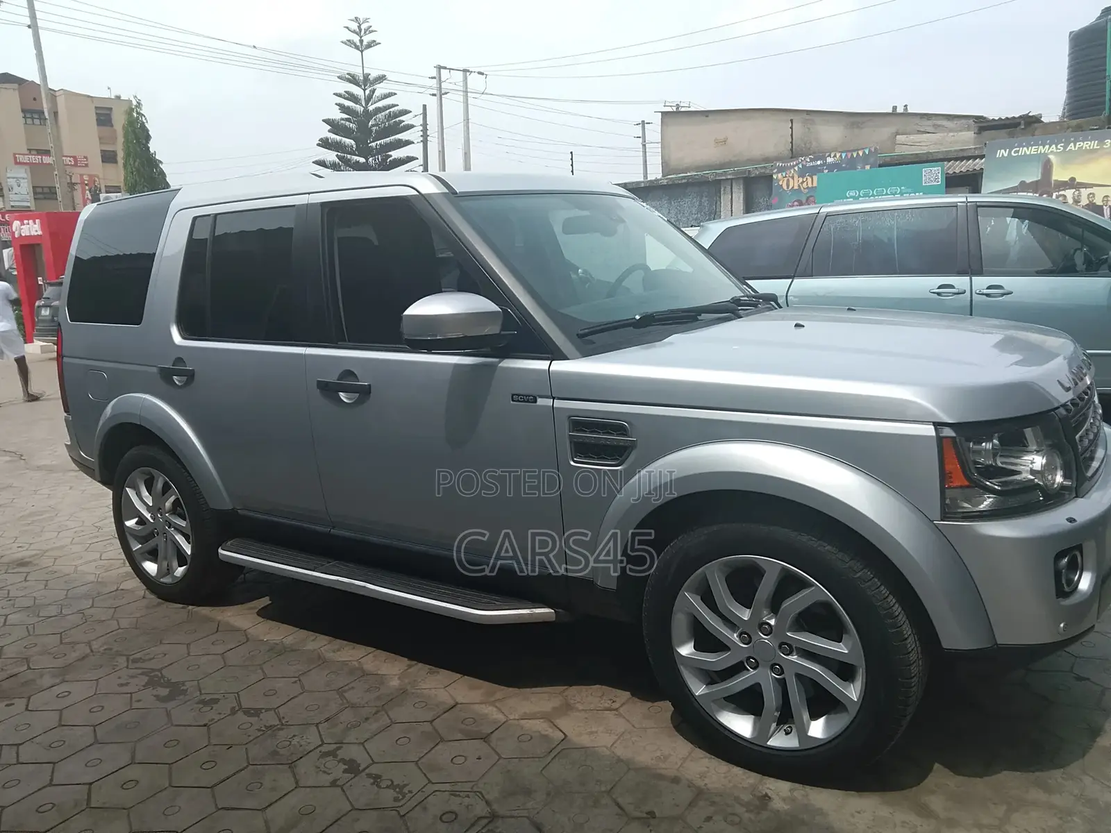Land Rover Lr4 2016 Silver