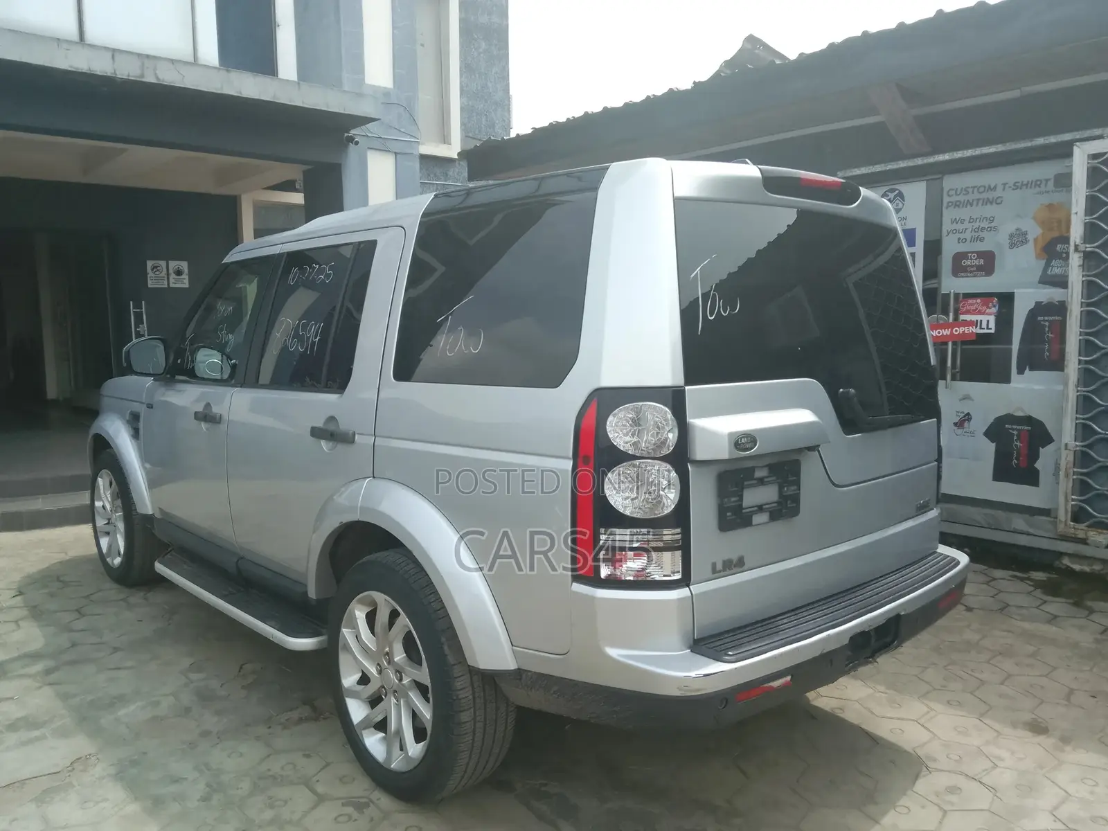Land Rover Lr4 2016 Silver