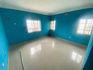 3bdrm Apartment in Lekki Phase 1 for rent