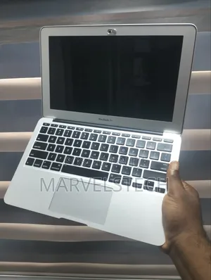 Laptop Apple MacBook 2015 4GB Intel Core i5 SSD 128GB
