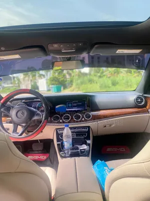 Mercedes-Benz E300 2016 White