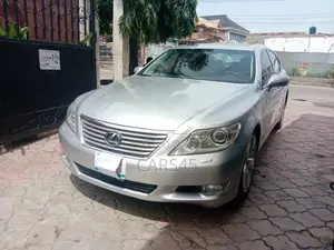 Lexus LS 2010 Silver