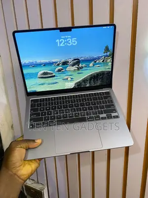 Laptop Apple MacBook Air 2022 M2 16GB Apple M2 SSD 1T