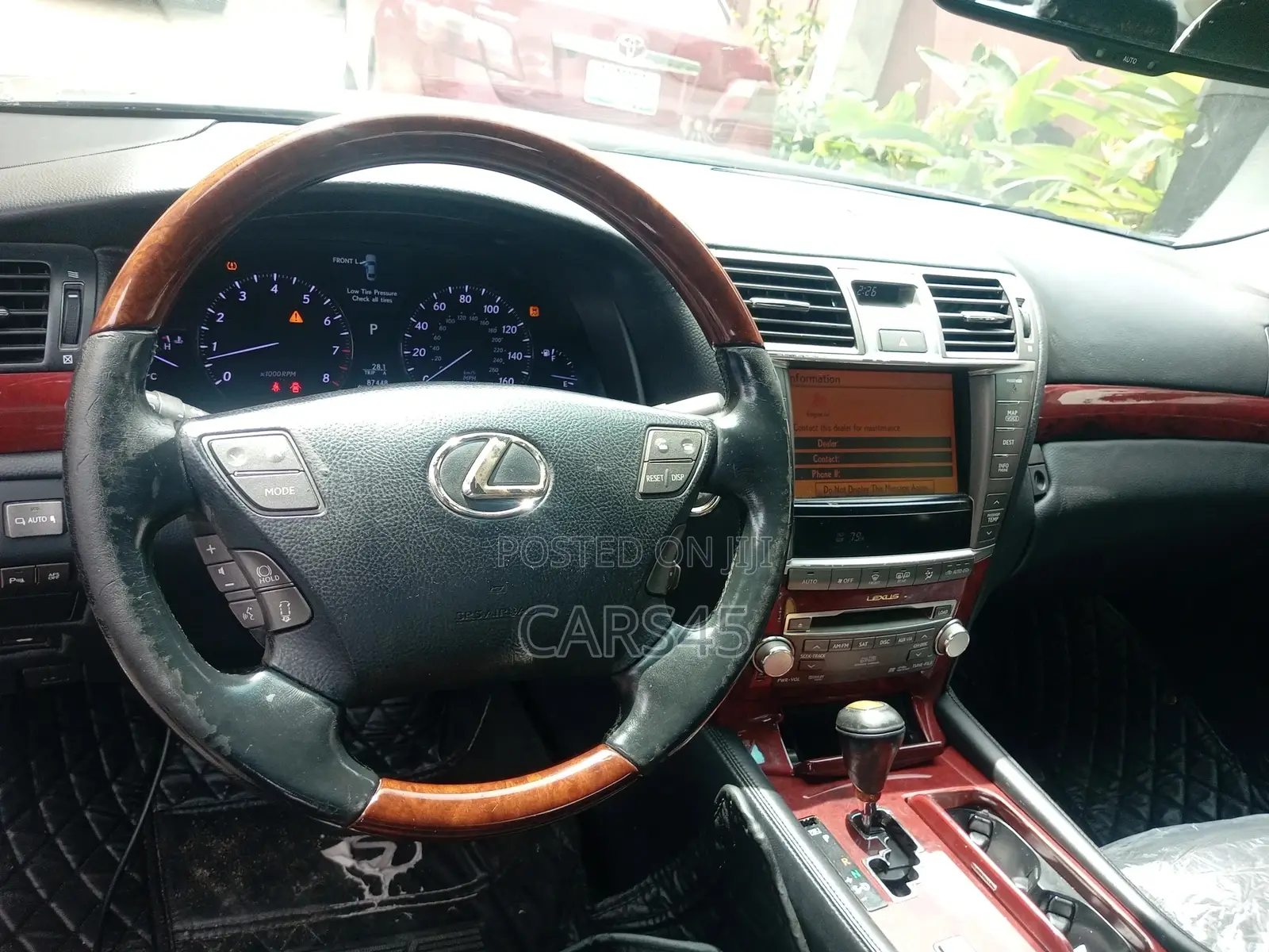 Lexus LS 2010 Silver