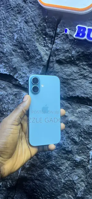 Apple iPhone 16 128 GB Green