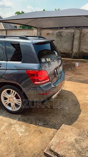 Mercedes-Benz GLK-Class Base GLK 350 4dr AWD 4MATIC (3.5L 6cyl 7A) 2015