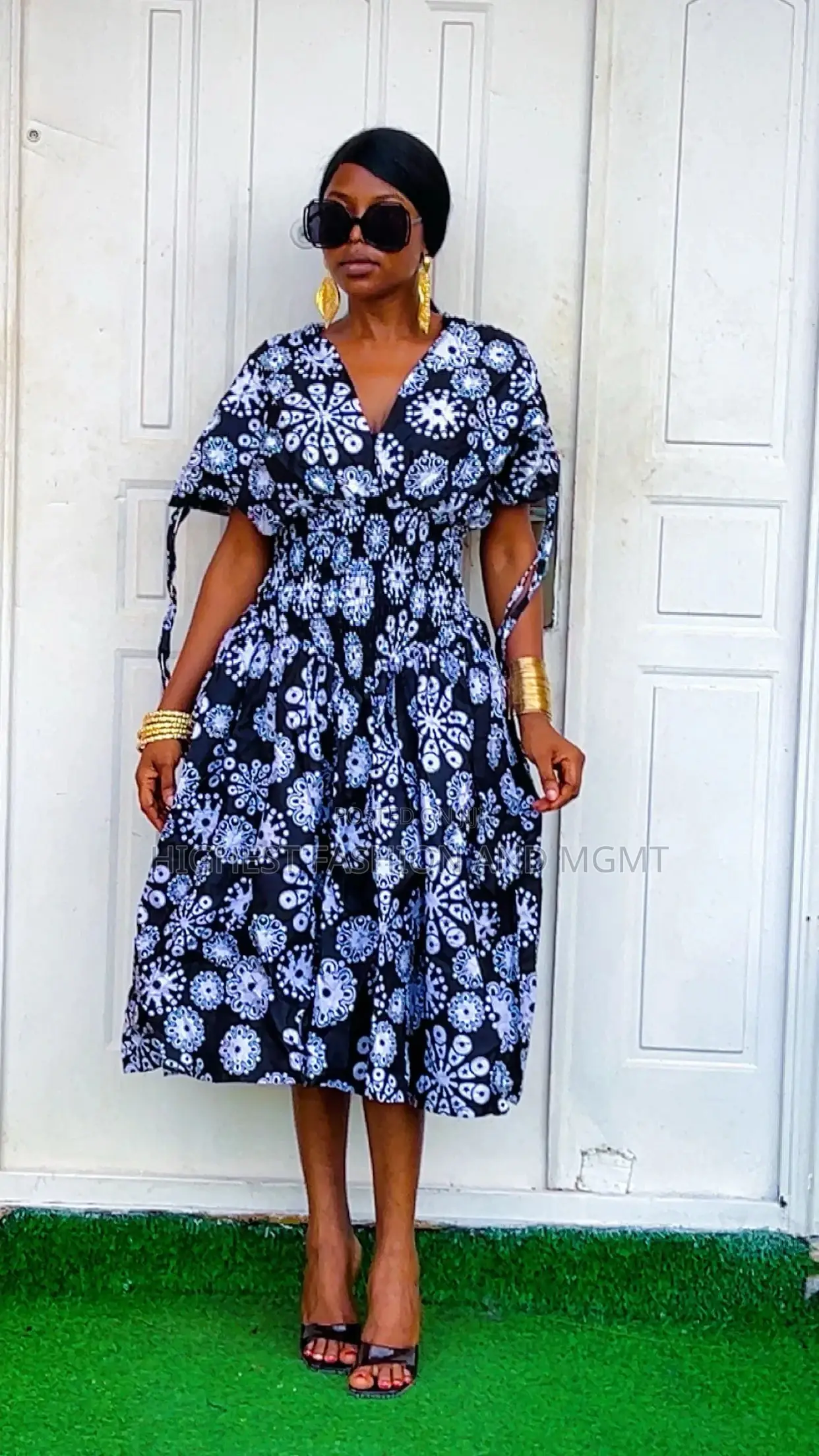 Short Gown - Style 808