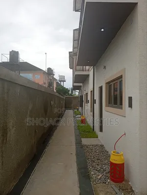 Furnished 1bdrm Duplex in Old Gra for rent