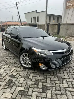 Toyota Avalon Limited Sedan FWD (3.5L 6cyl 6A) 2013 Black