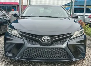 Toyota Camry SE FWD 2020 Matt Black
