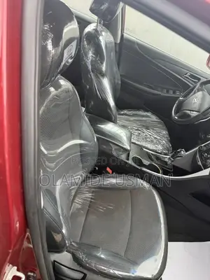 Hyundai Sonata Limited Sedan FWD (2.4L 4cyl 6A) 2012 Red