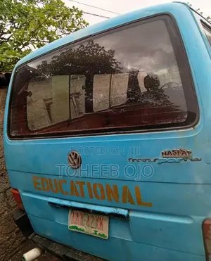 Volkswagen Transporter 1985 Blue