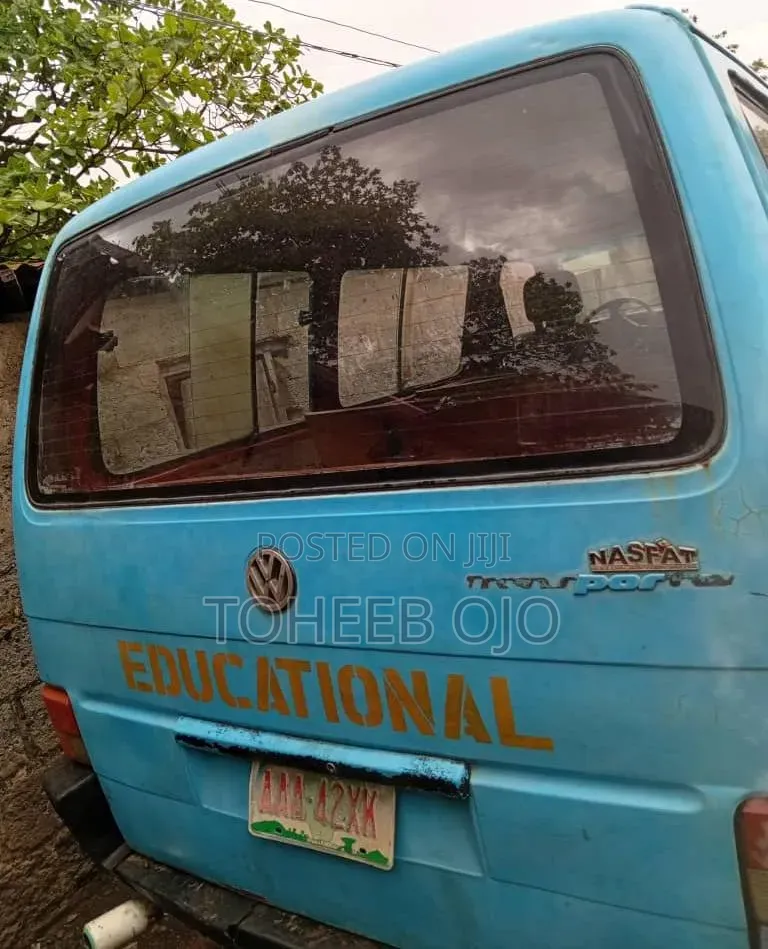 Volkswagen Transporter 1985 Blue