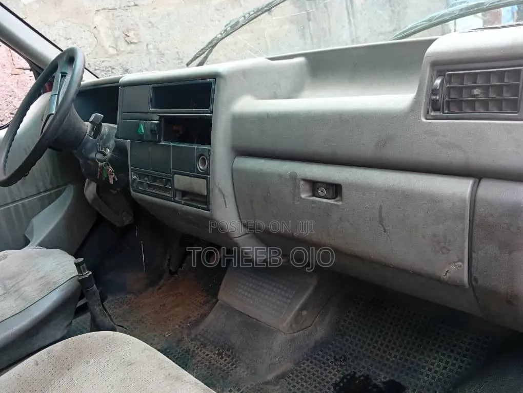 Volkswagen Transporter 1985 Blue