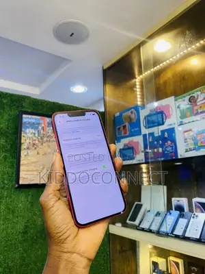 Apple iPhone 13 256 GB Red