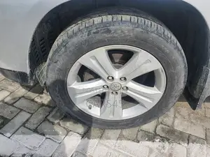 Toyota Highlander 2010 Silver