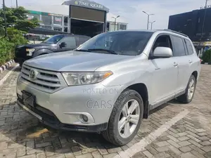 Toyota Highlander 2010 Silver
