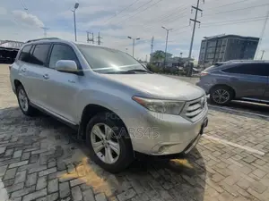 Toyota Highlander 2010 Silver