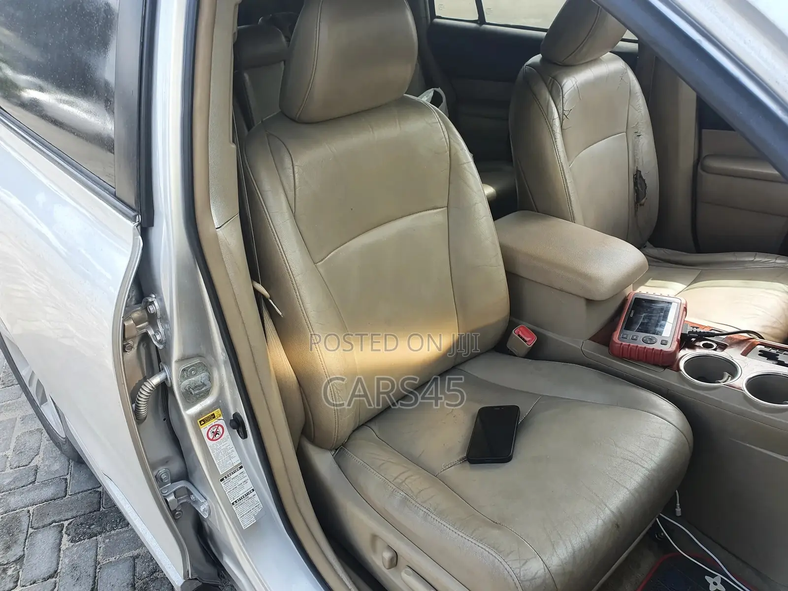 Toyota Highlander 2010 Silver