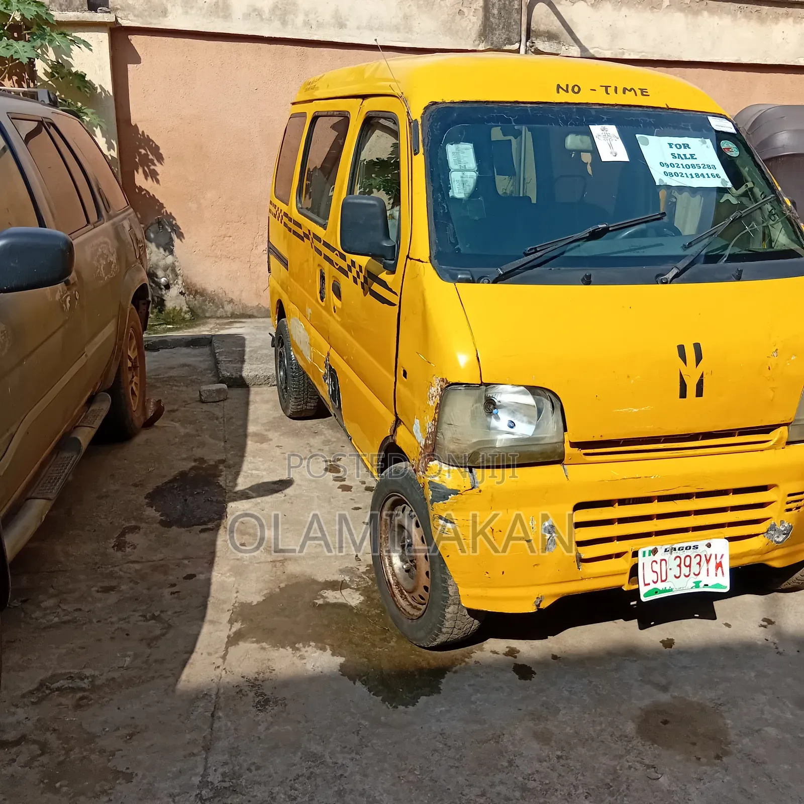 Suzuki Every 2000 Yellow