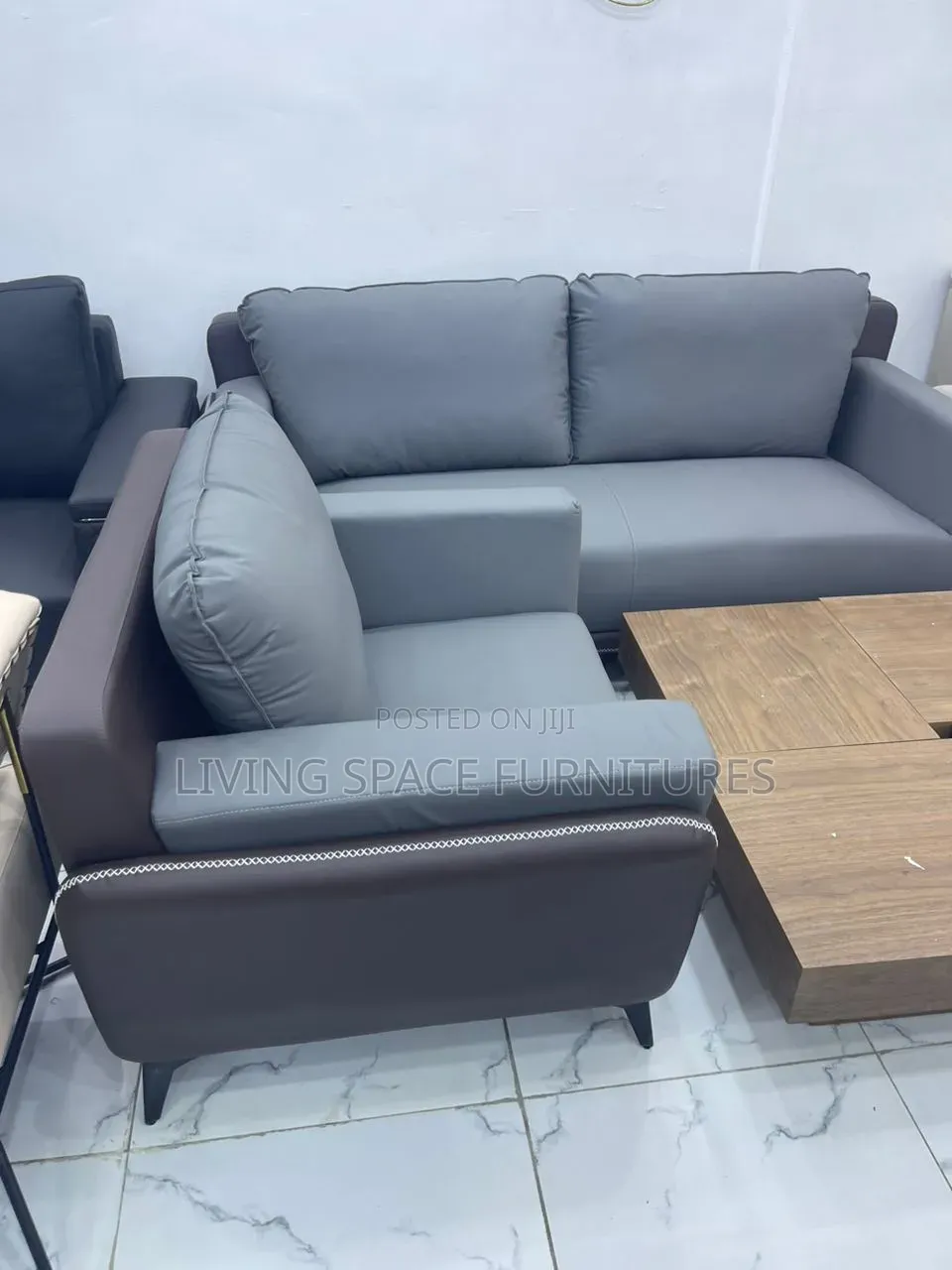 Sofa Leather Chairs by 5Seaters (3+1+1)