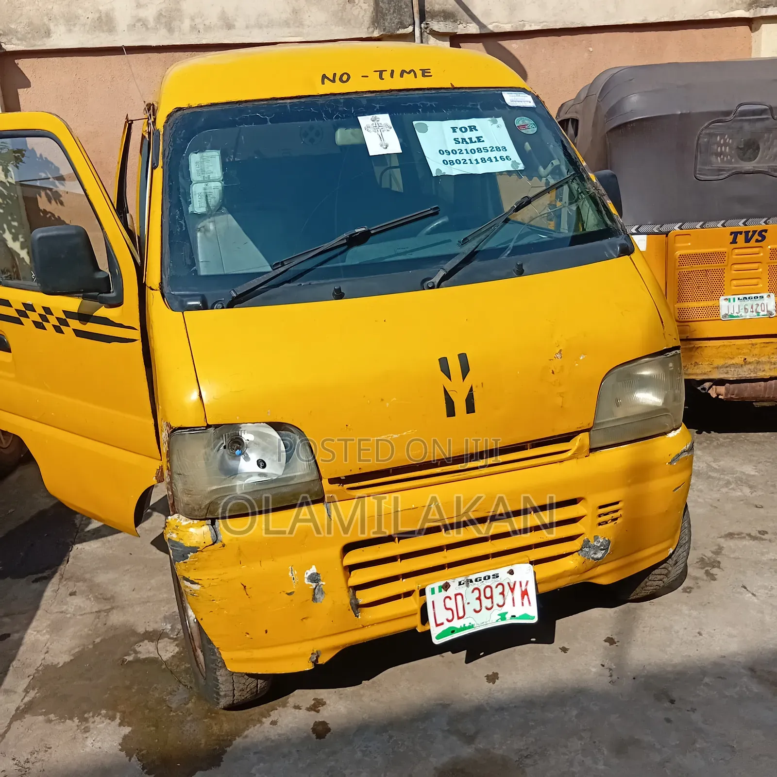 Suzuki Every 2000 Yellow