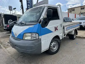 Mazda Bongo 2000 Model