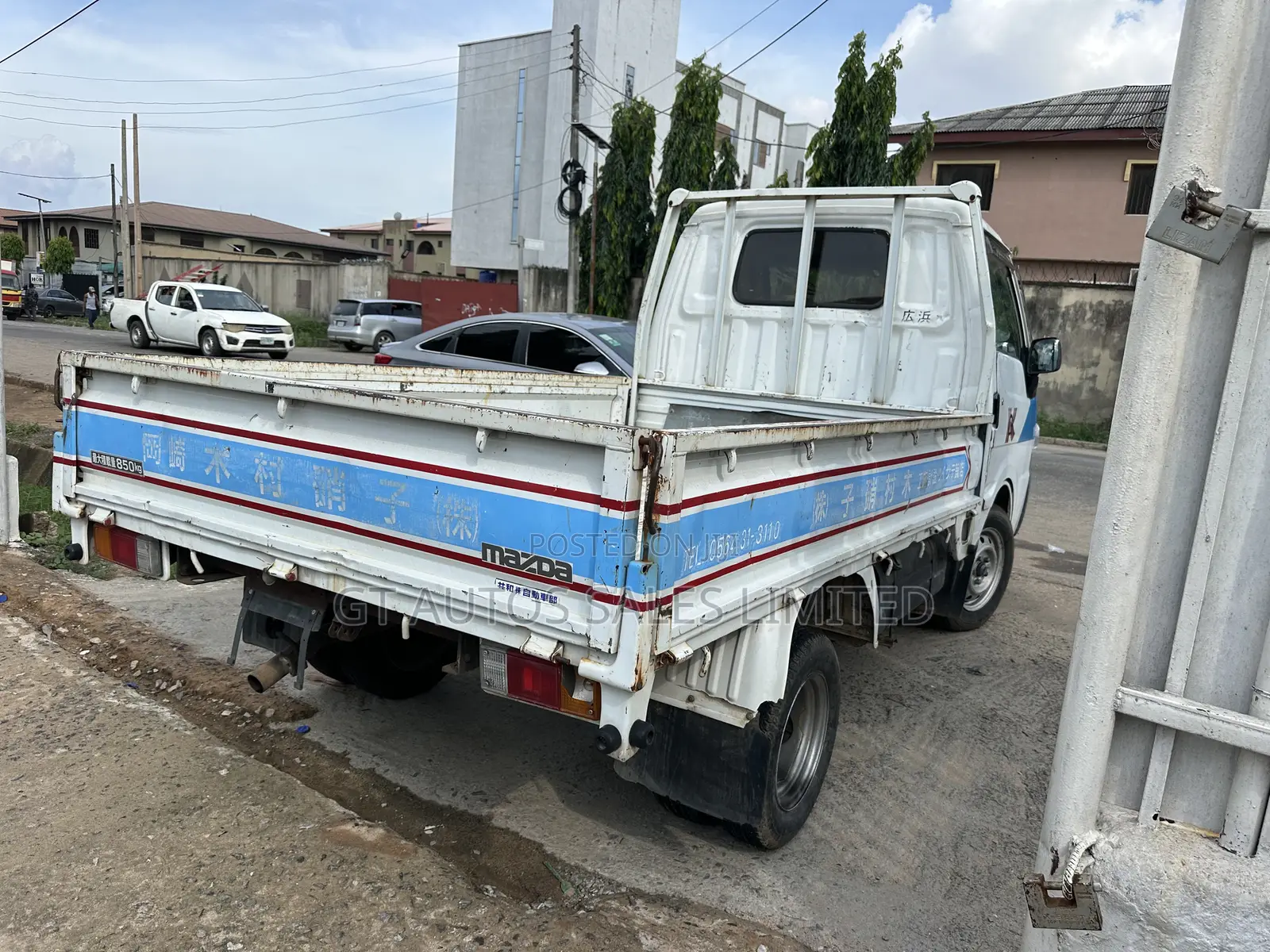 Mazda Bongo 2000 Model