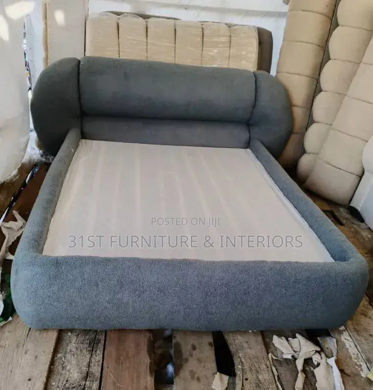 6/6 Bedframe
