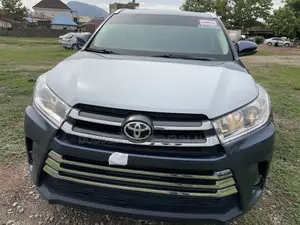 Toyota Highlander XLE 4dr SUV AWD (3.5L 6cyl 6A) 2015 Blue