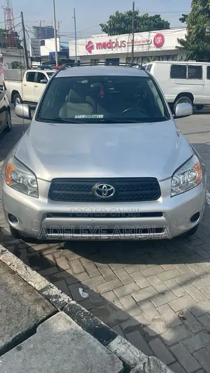 Toyota RAV4 2.0 VVT-i 2008 Silver
