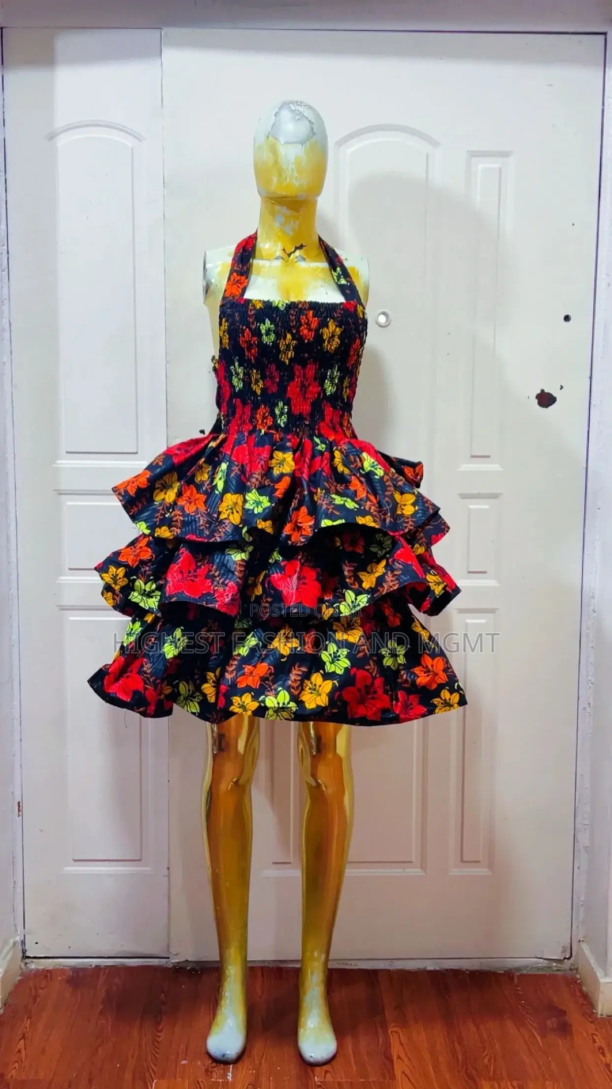 Short Stepped Gown - Style 890