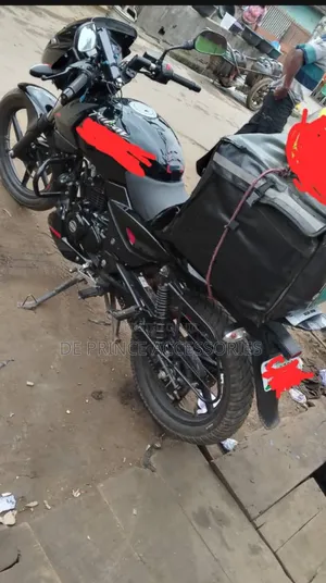 Bajaj Pulsar 220 F 2020 Black