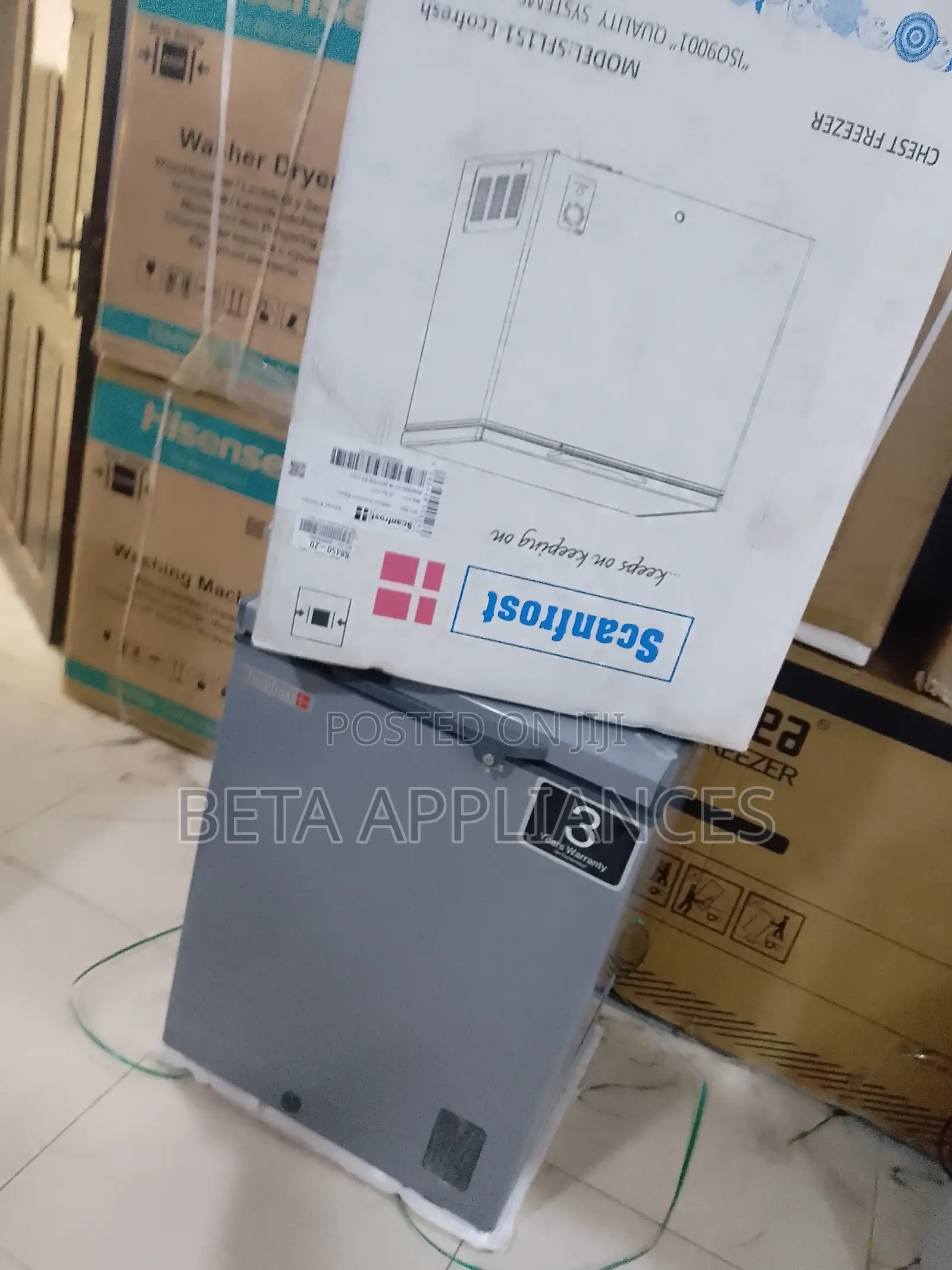 Scanfrost 150 Litres Deep Freezer With Spacious Interior