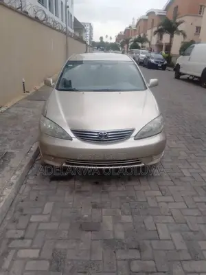 Toyota Camry 2.4 WT-i 2005 Gold