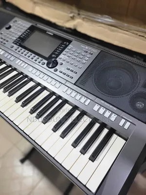Uk Used Yamaha PSR S770