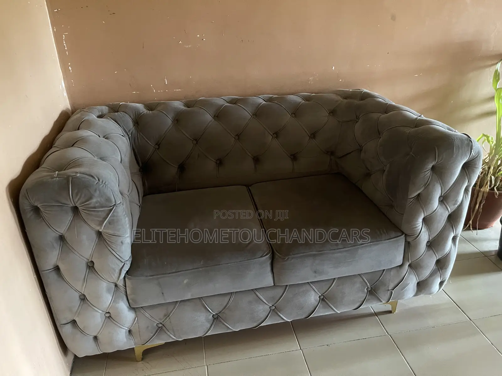 Neat Fairly Used 2-Seater Grey Couch – Comfortable