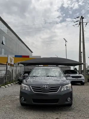 Toyota Camry 2010 Gray