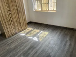 1bdrm Room & Parlour in After Berger Clinic for rent