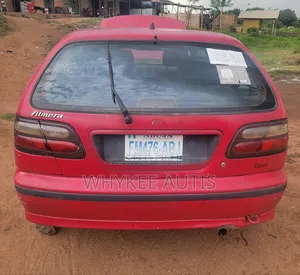 Nissan Almera 1.6 Comfort 2005 Red
