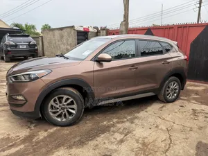 Hyundai Tucson Sport AWD 2017 Brown