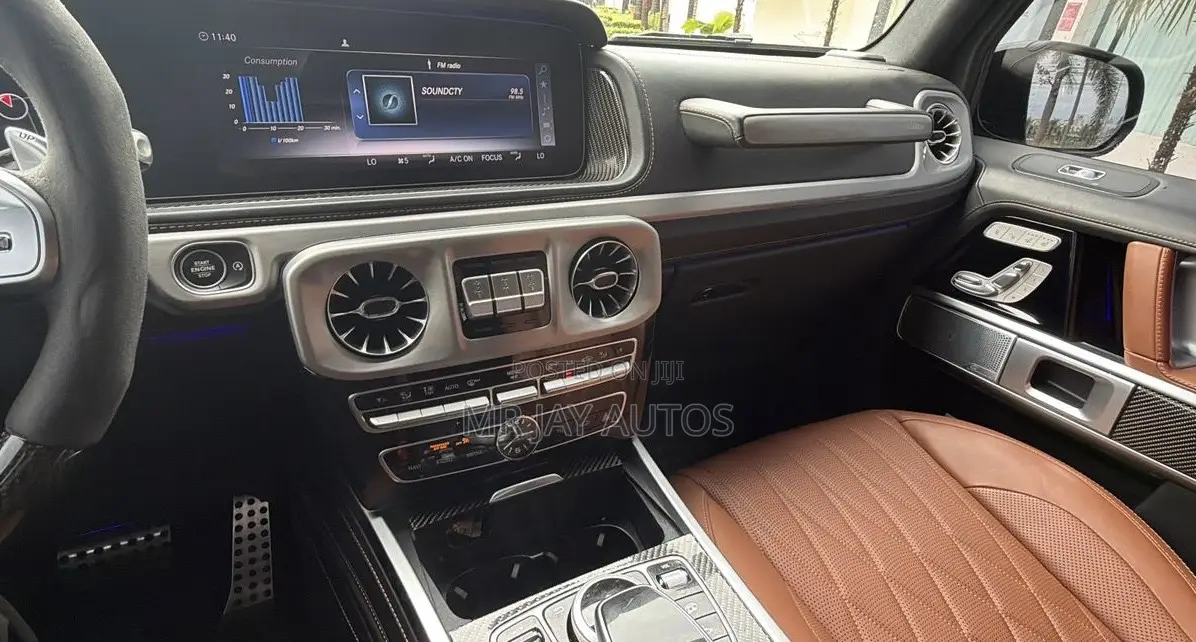Mercedes-Benz G-Class 2023 Black