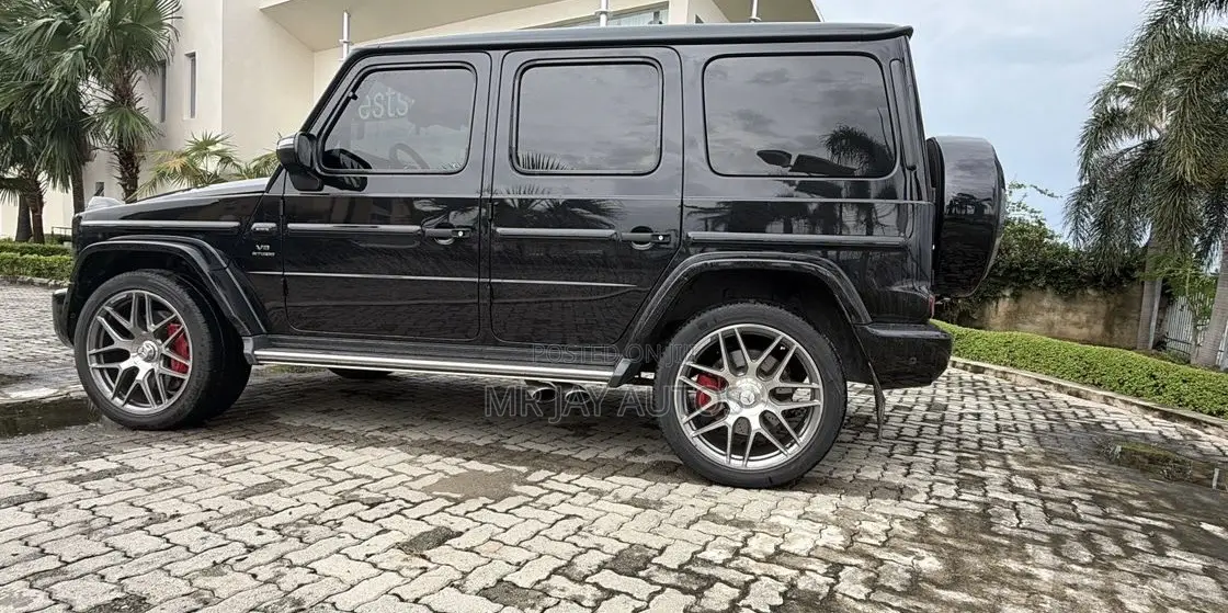 Mercedes-Benz G-Class 2023 Black