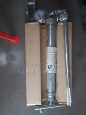 Alemite Gasses Gun