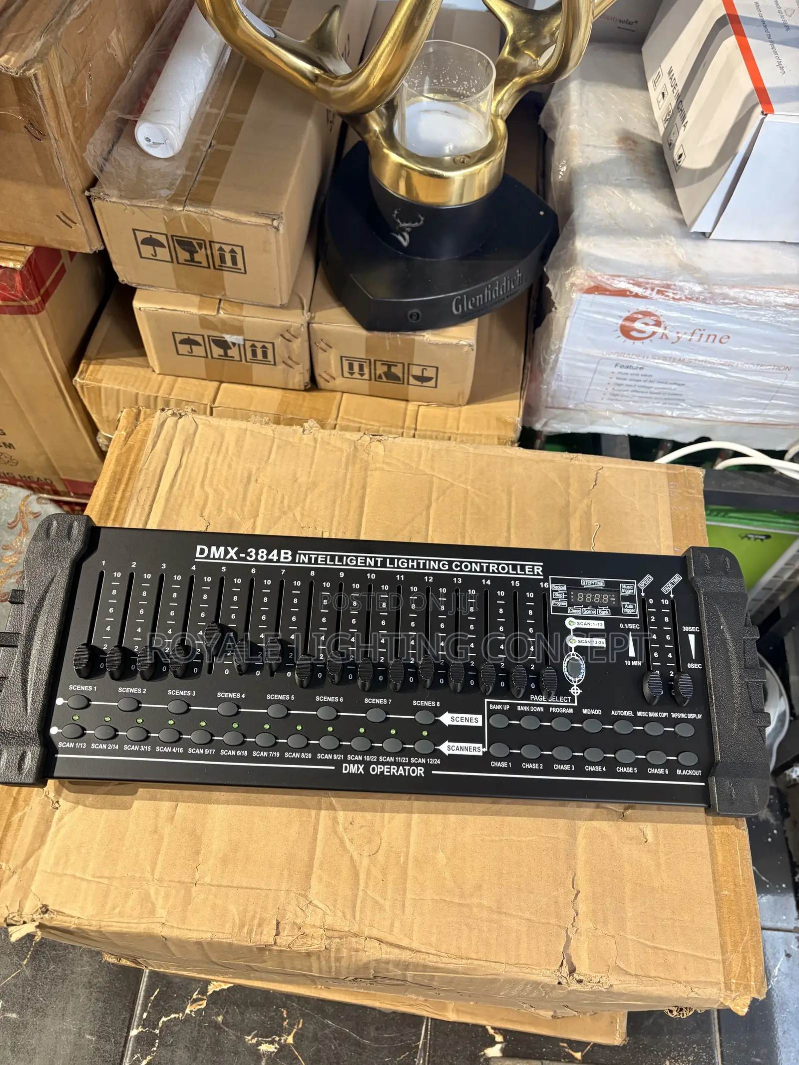 DMX 384b Console